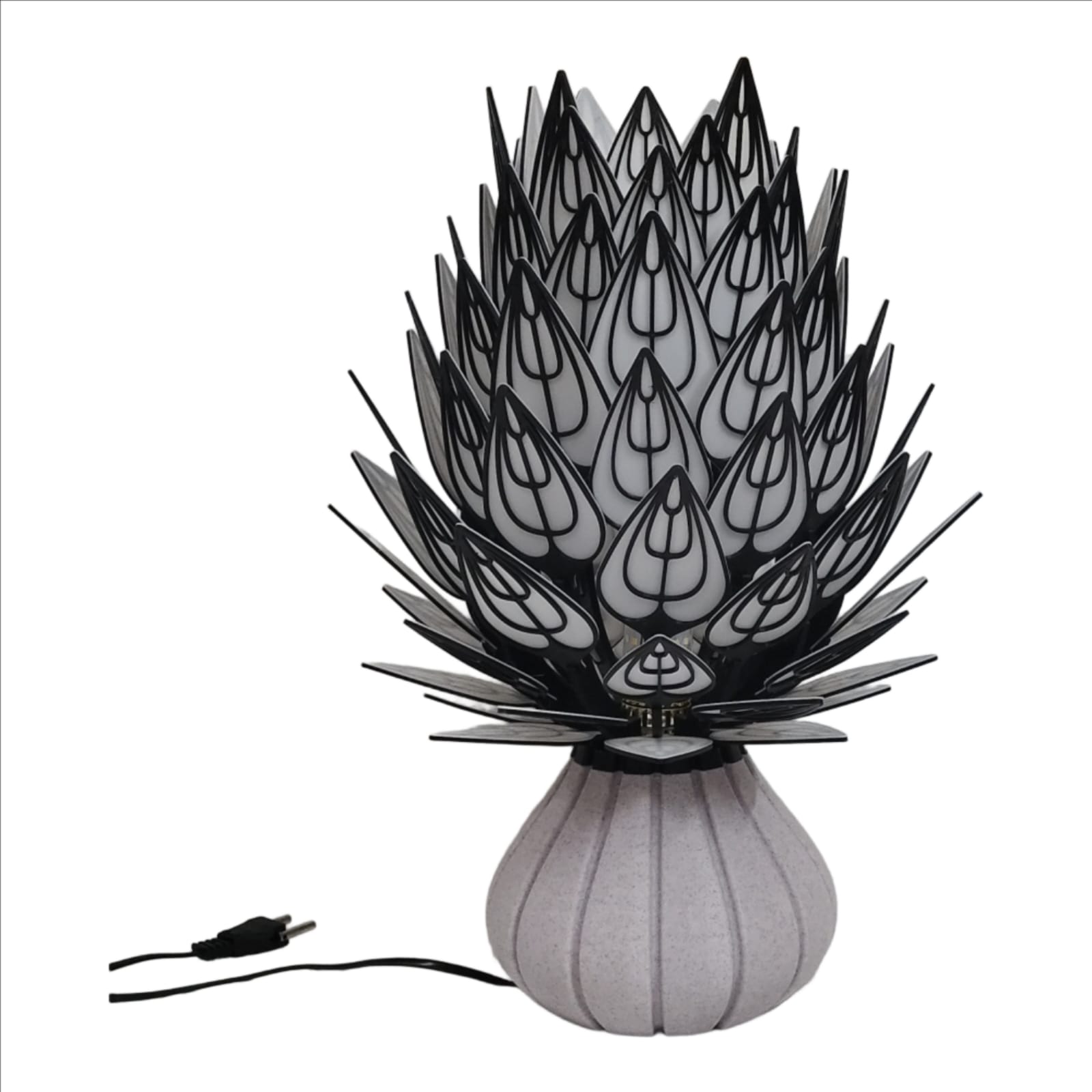 Elegant 3D-Printed Leaves Vase Décor – 41cm | Modern Home & Office Art Piece - Image 3