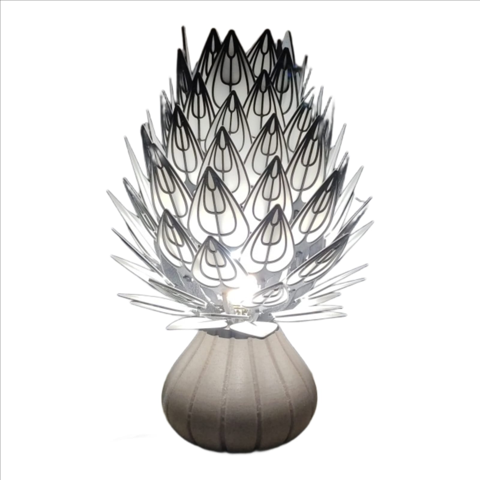 Elegant 3D-Printed Leaves Vase Décor – 41cm | Modern Home & Office Art Piece - Image 4